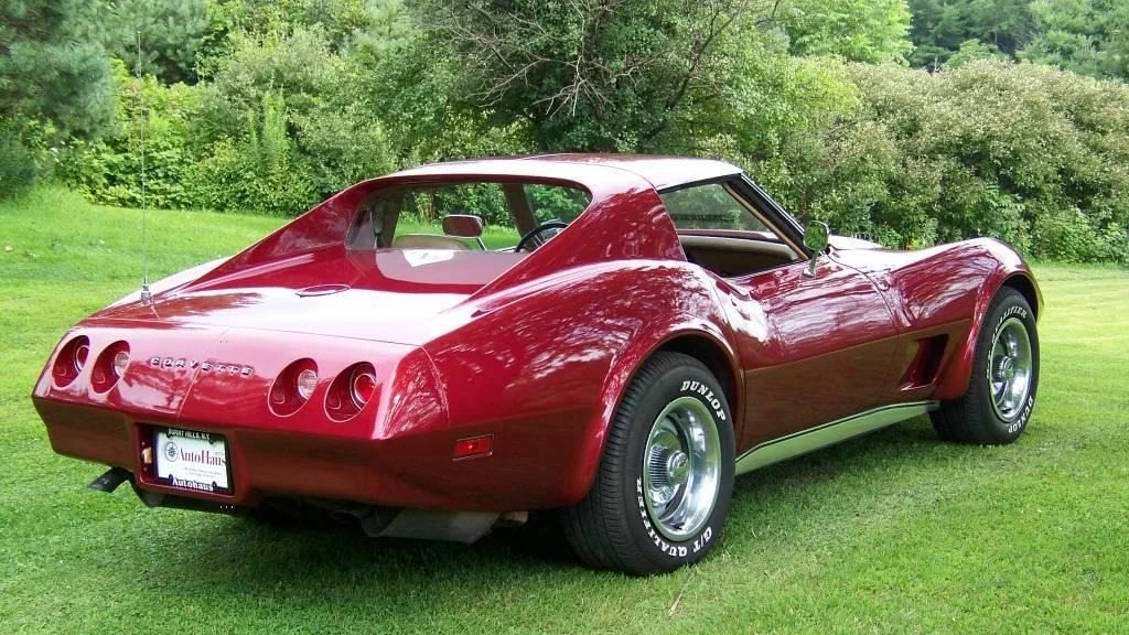 Corvette Generations/C3/C3 1974 rear.webp